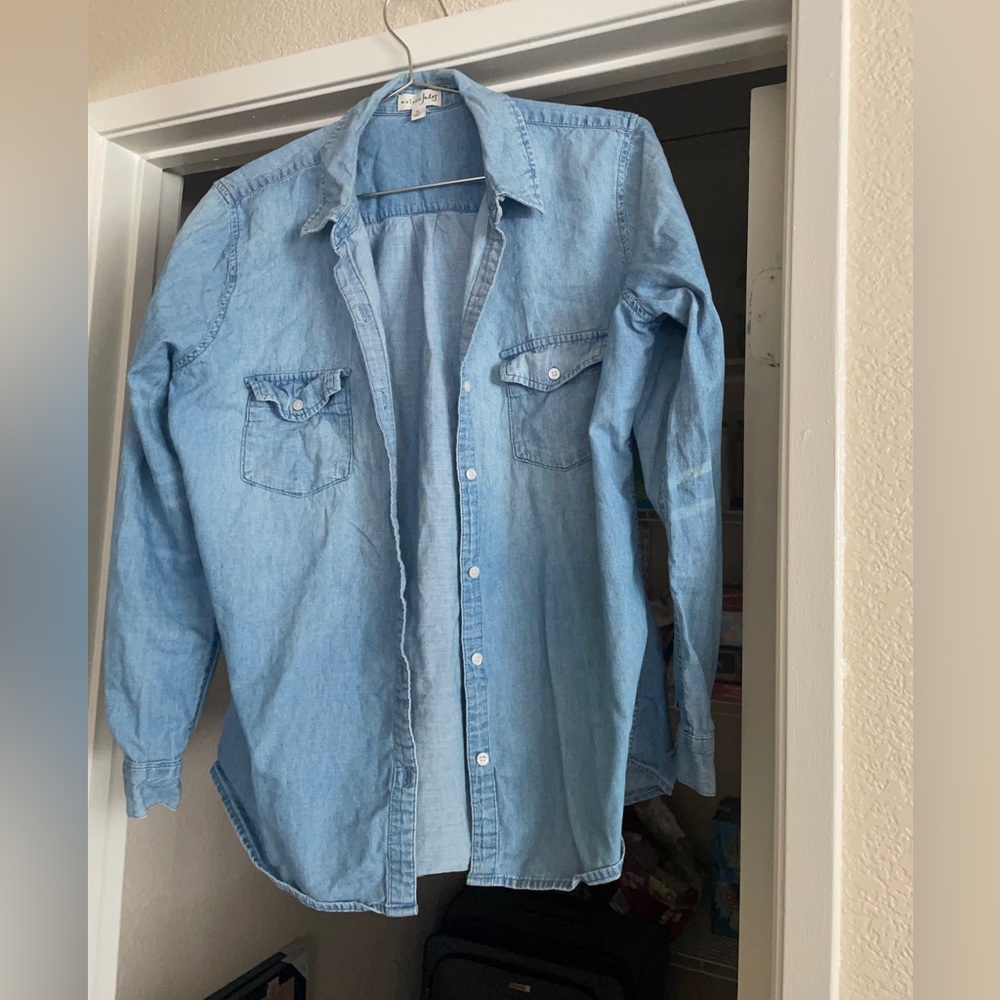 Madison Jules button down chambray L